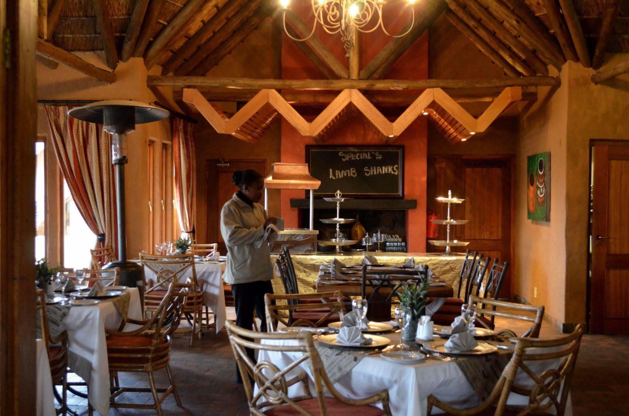 Bona Bona Game Lodge Wolmaransstad Bagian luar foto